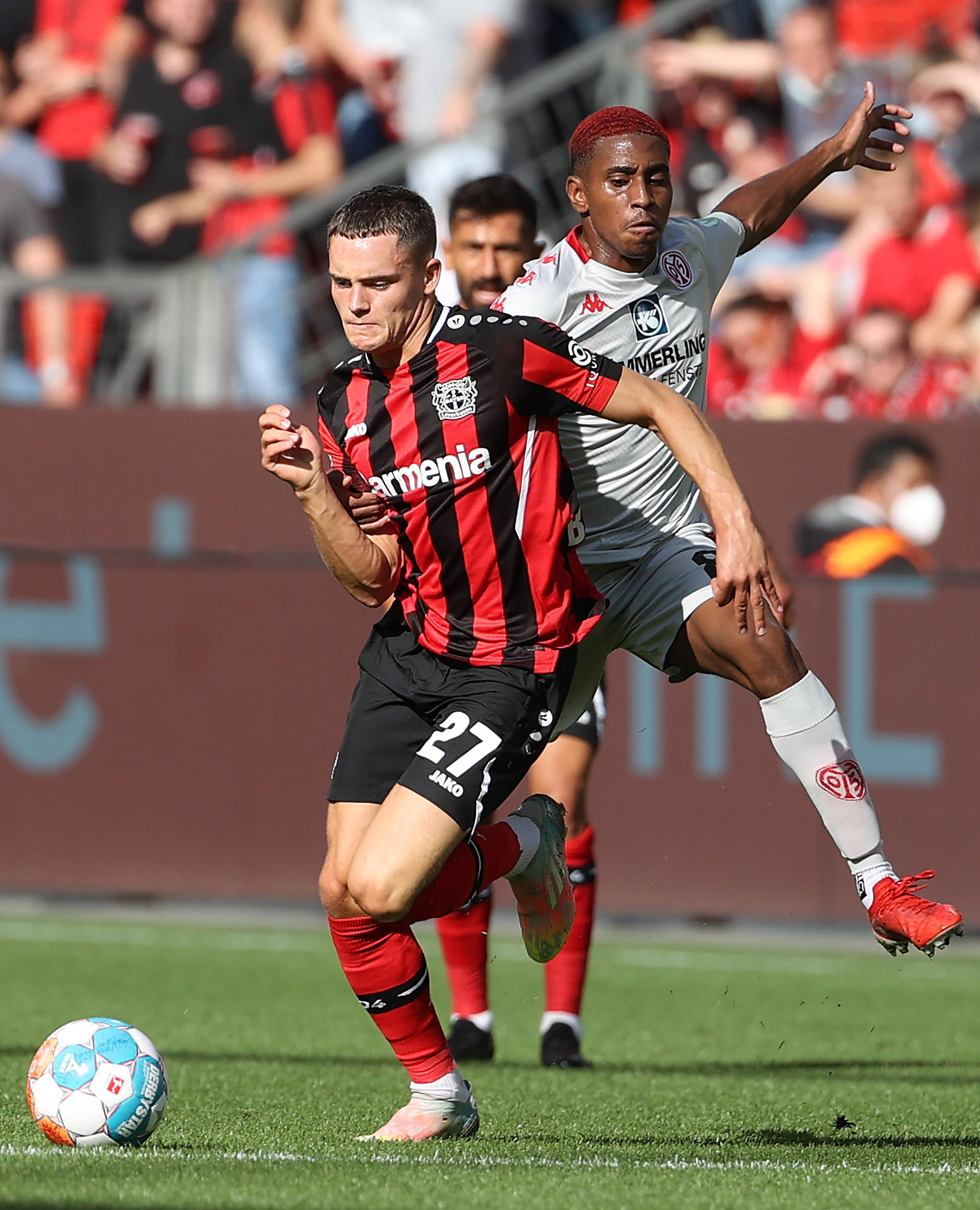 聚光灯下 聚光灯下