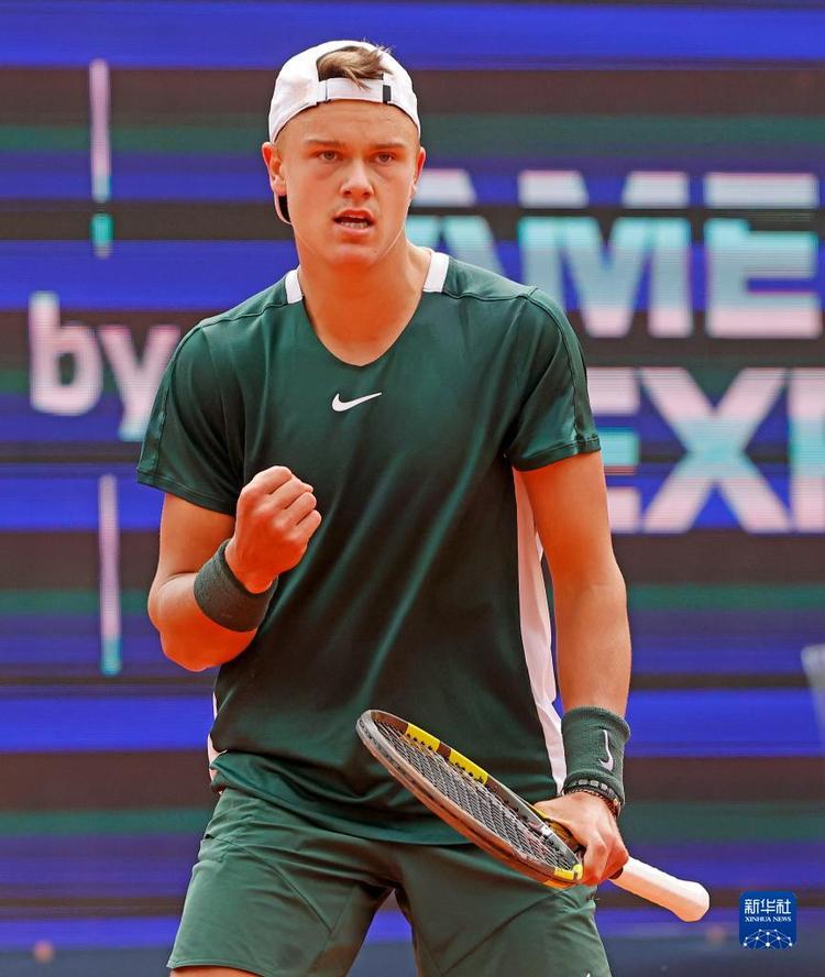 赛事获得更 赛事获得更